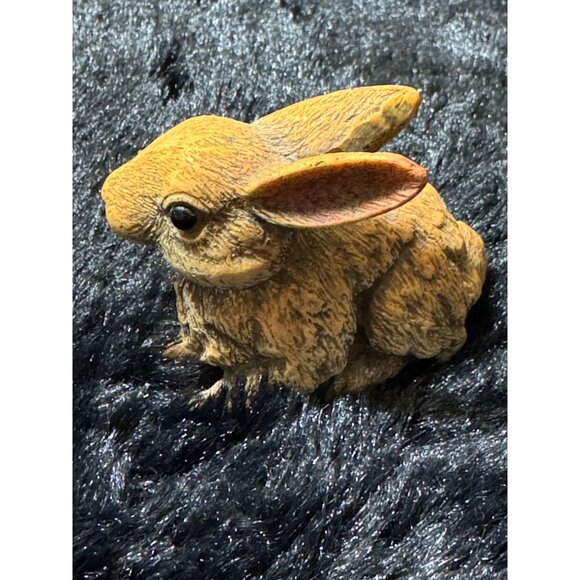 Vintage Rabbit Figurine Easter Decore - Picture 4 of 7